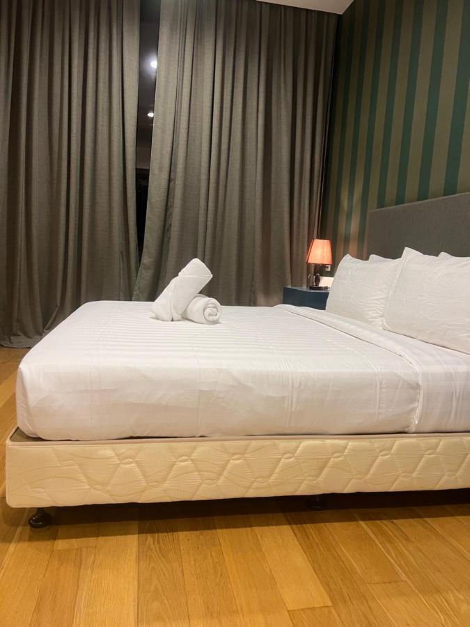 Apartamento Platinum Klcc Pool View Kuala Lumpur Exterior foto
